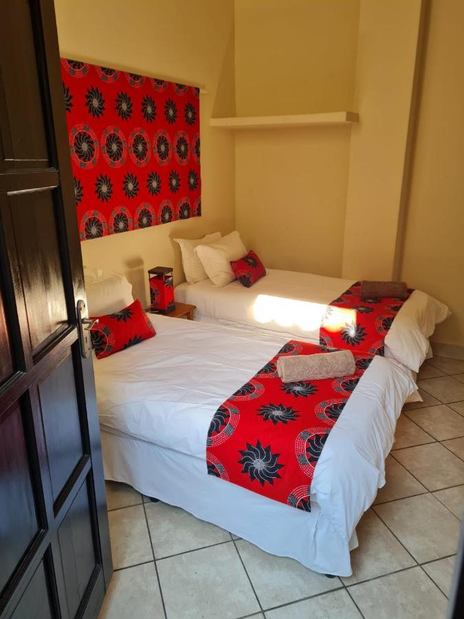 Planet Scuba Bed And Breakfast ปอนตา ดู โอว์รู ภายนอก รูปภาพ