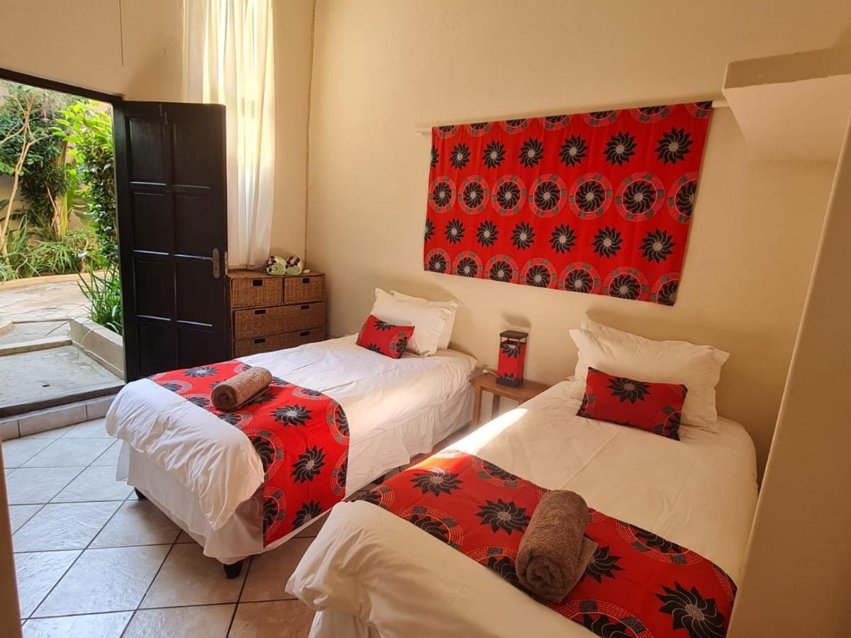 Planet Scuba Bed And Breakfast ปอนตา ดู โอว์รู ภายนอก รูปภาพ