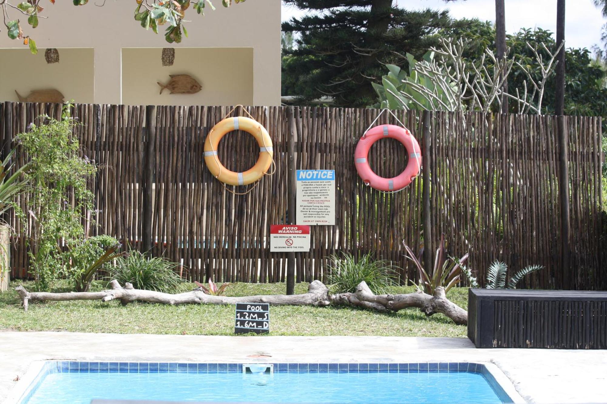 Planet Scuba Bed And Breakfast ปอนตา ดู โอว์รู ภายนอก รูปภาพ